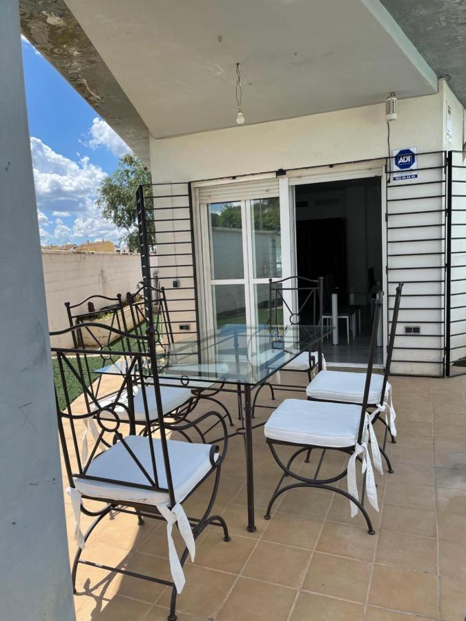 Exclusivo Chalet Sevilla. ¡Jardin & Cocina! Alcalá de Guadaira Esterno foto