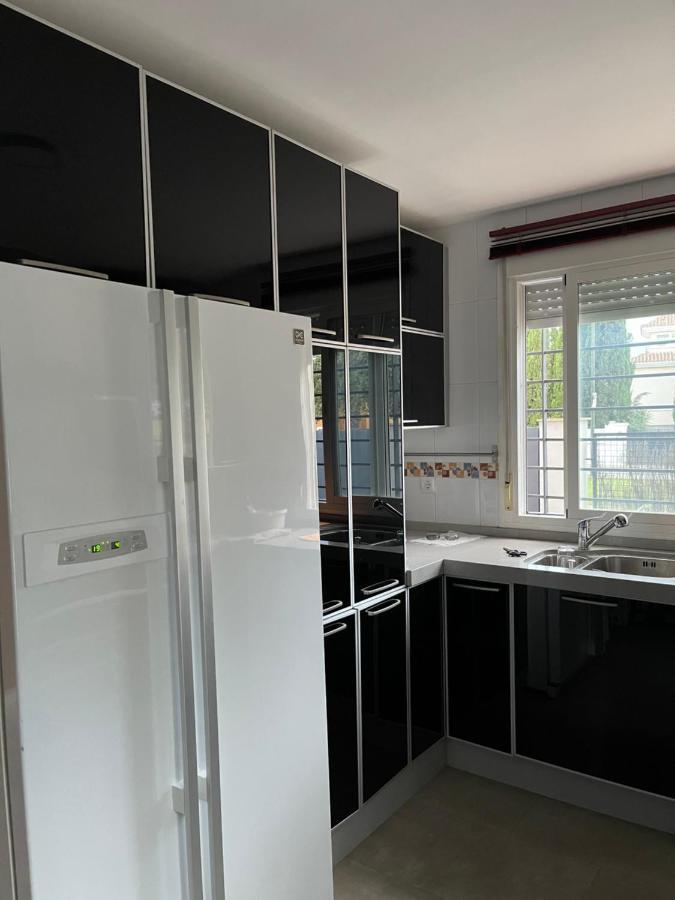 Exclusivo Chalet Sevilla. ¡Jardin & Cocina! Alcalá de Guadaira Esterno foto