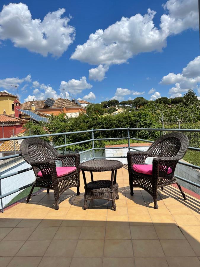 Exclusivo Chalet Sevilla. ¡Jardin & Cocina! Alcalá de Guadaira Esterno foto
