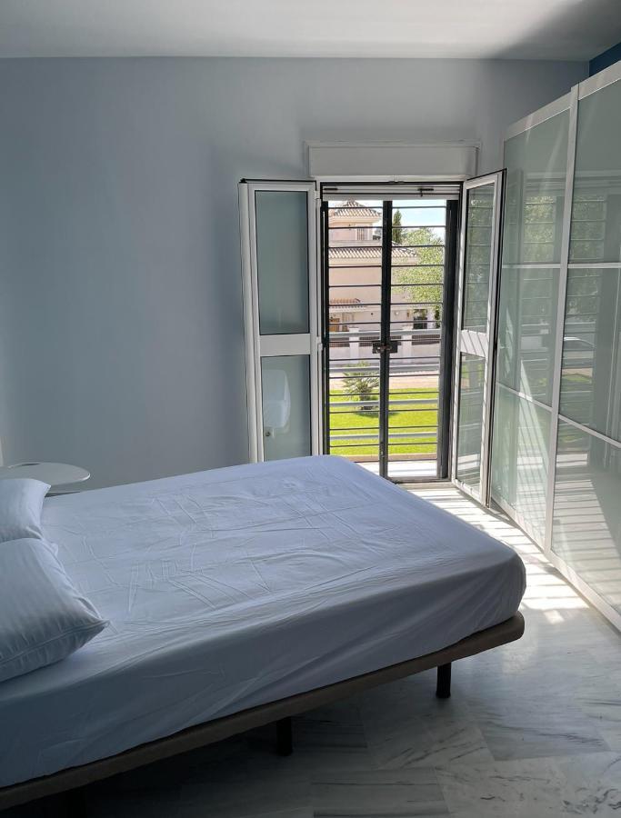 Exclusivo Chalet Sevilla. ¡Jardin & Cocina! Alcalá de Guadaira Esterno foto